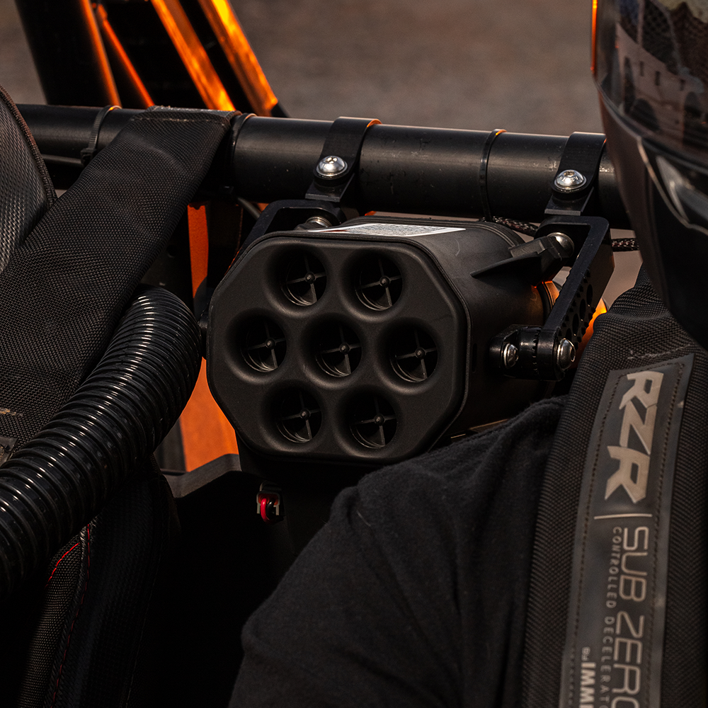 HELMET PUMPER WITH PARTICLE SEPARATOR TECHNOLOGY